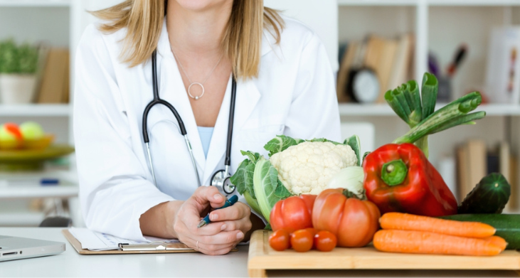 Should You Hire a Dietitian? 6 Situations When You Should